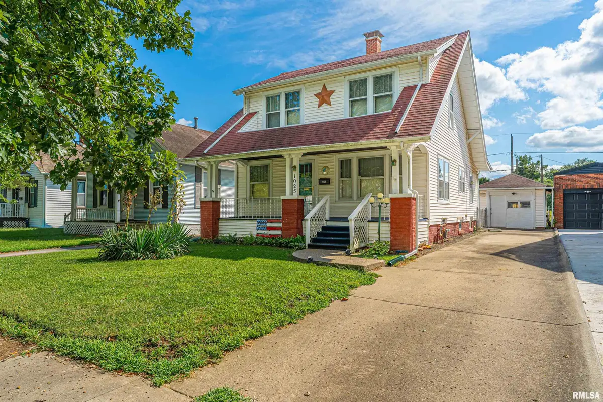 1025 Broadway Street, Lincoln, IL 62656 - Image #1