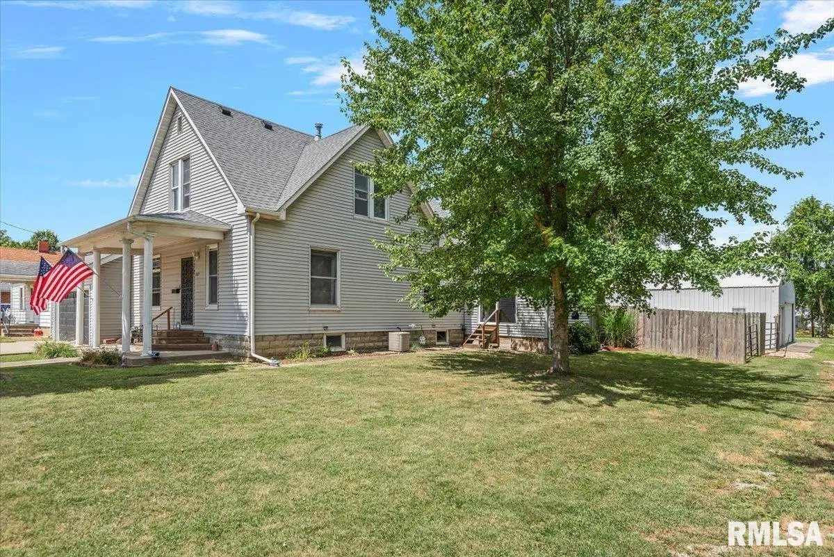 1017 E Ash Street, Taylorville, IL 62568 - Image #1