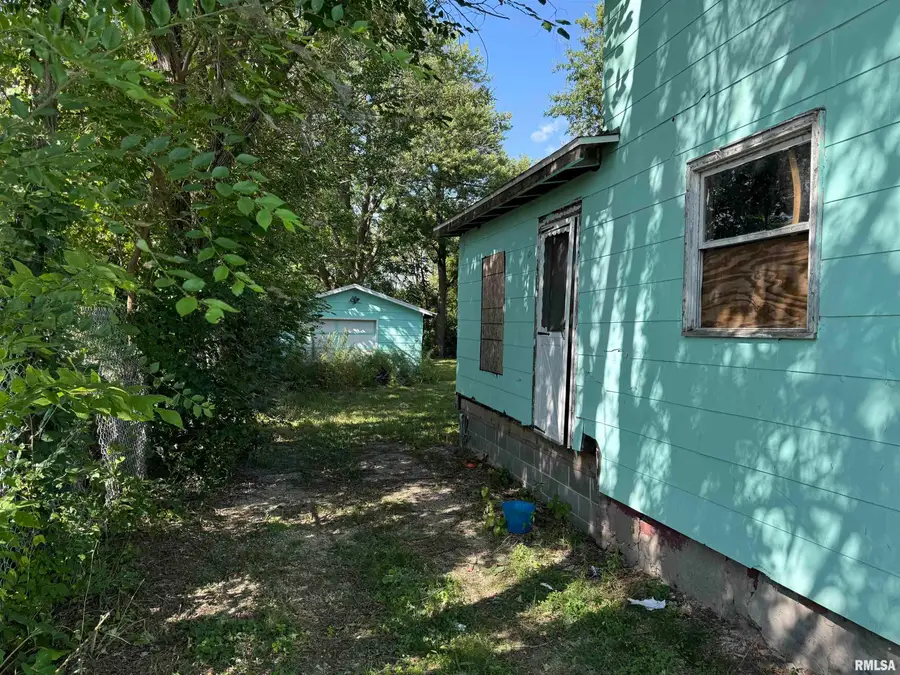 721 Mulberry Street, Galesburg, IL 61401 - Image #2