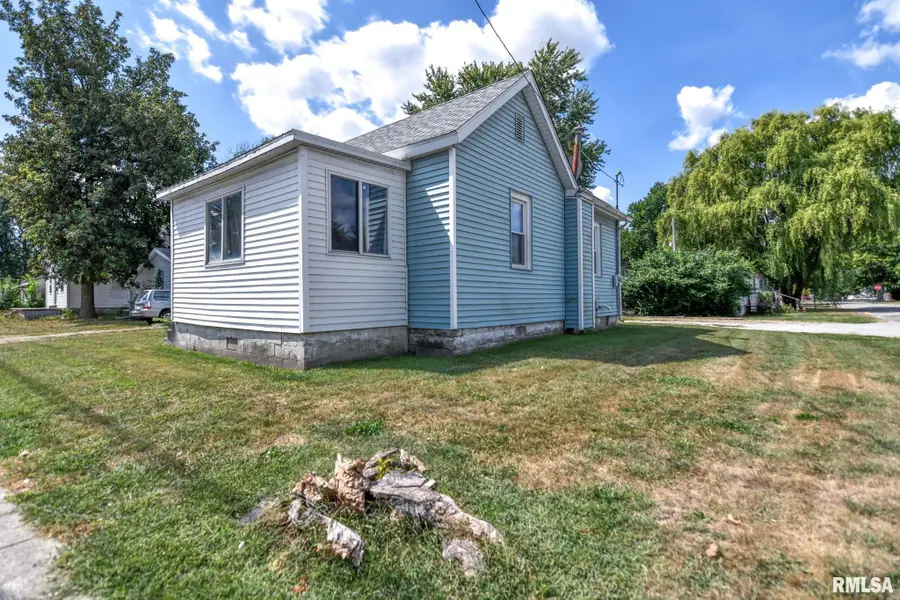 833 N Cheney Street, Taylorville, IL 62568 - Image #2