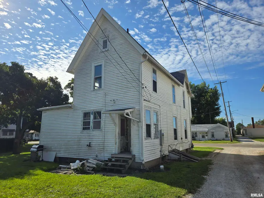 106 E Jackson Street, Abingdon, IL 61410 - Image #2