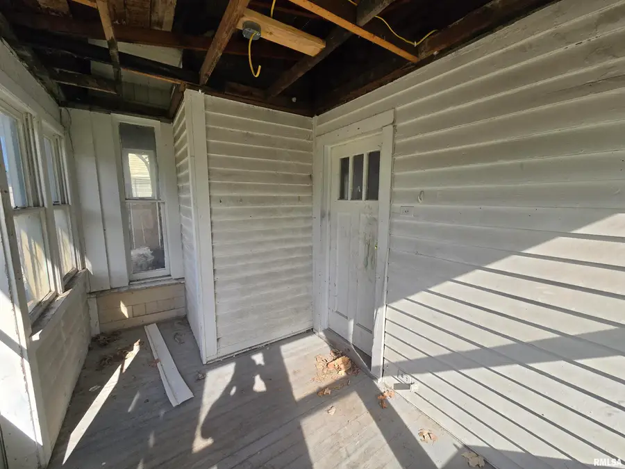 106 E Jackson Street, Abingdon, IL 61410 - Image #3