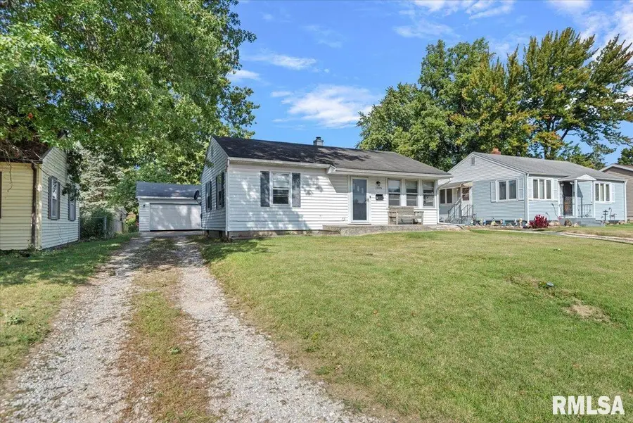 1509 Hardin Avenue, Jacksonville, IL 62650 - Image #3