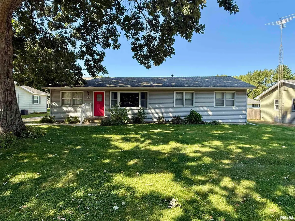 784 S Broad Street, Knoxville, IL 61448 - Image #1