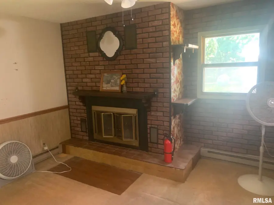 2538 Loami Road, Jacksonville, IL 62650 - Image #3