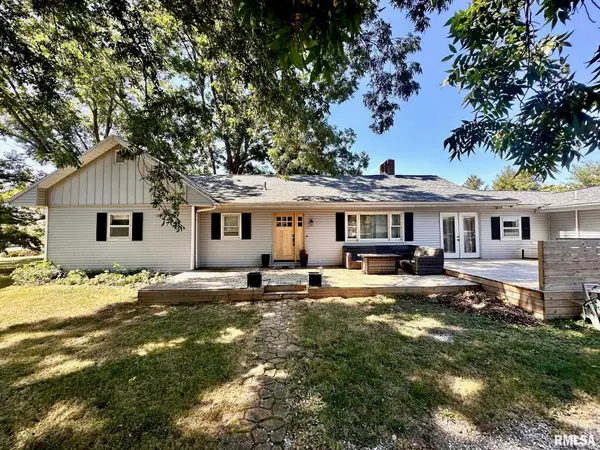 1106 E Vandalia Road, Jacksonville, IL 62650