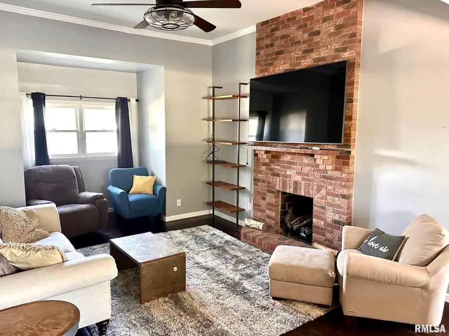 1106 E Vandalia Road, Jacksonville, IL 62650 - Image #3