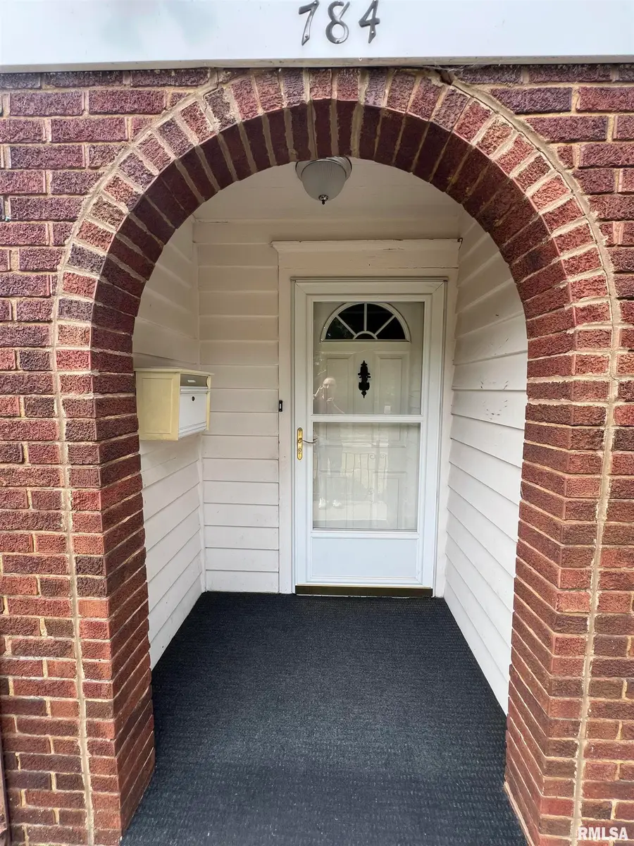 784 Florence Avenue, Galesburg, IL 61401 - Image #3