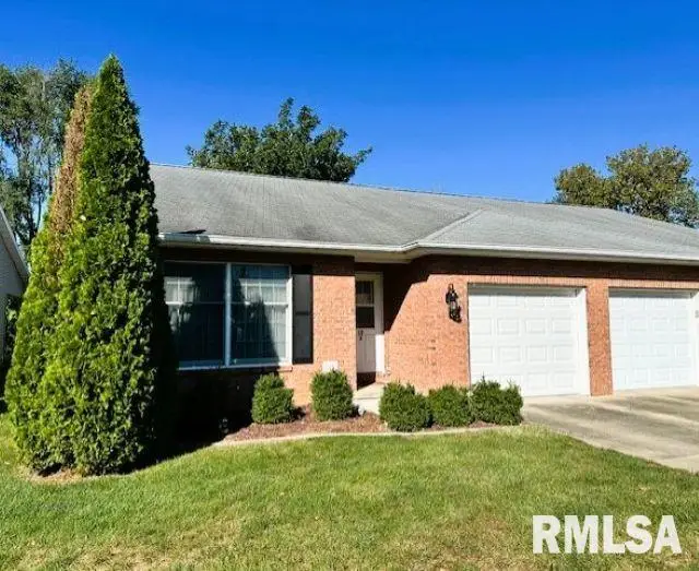 15A Shenandoah Avenue, Jacksonville, IL 62650 - #1