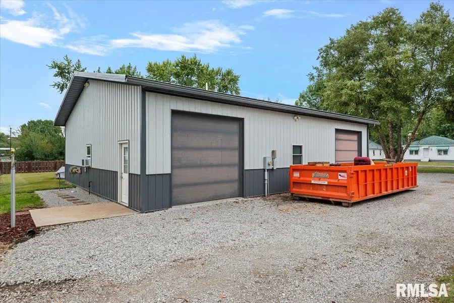 158 E Monroe Street, Auburn, IL 62615 - Image #3