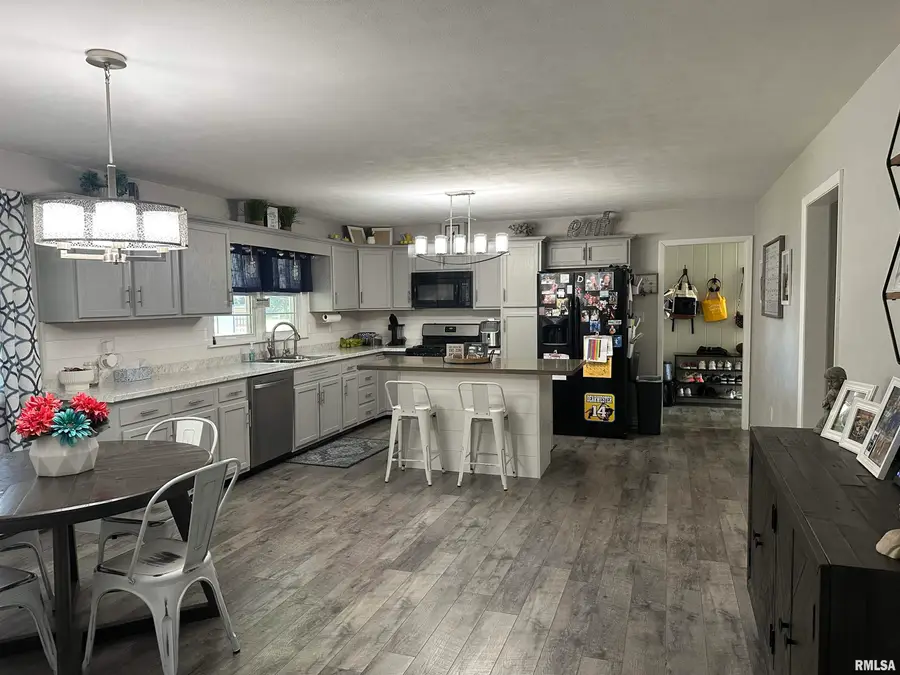 1630 N 1813th Lane, Paloma, IL 62359 - Image #2