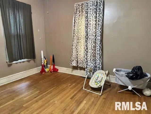 636 N East Street, Jacksonville, IL 62650 - Image #3