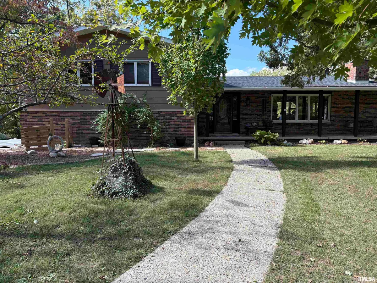 524 Lakeside Drive, Taylorville, IL 62568 - #1