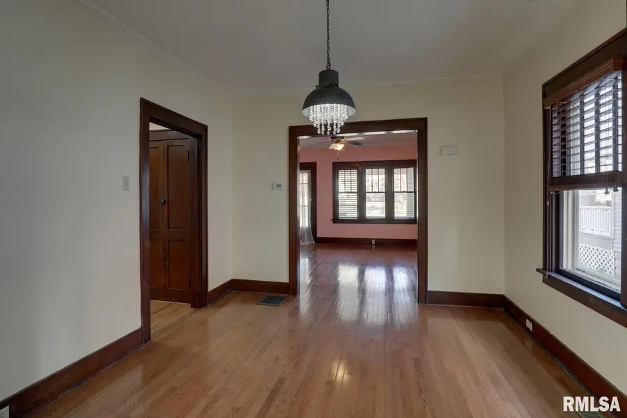 2042 Elm Street, Quincy, IL 62301 - Image #3