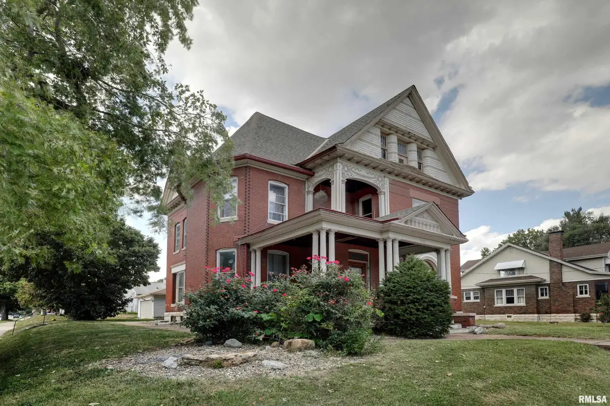 1038 S 12th Street, Quincy, IL 62301 - Image #1