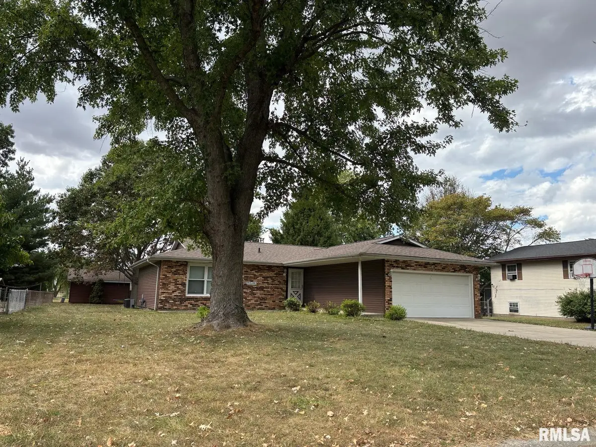 47 Margaret Court, Pawnee, IL 62558 - Image #1
