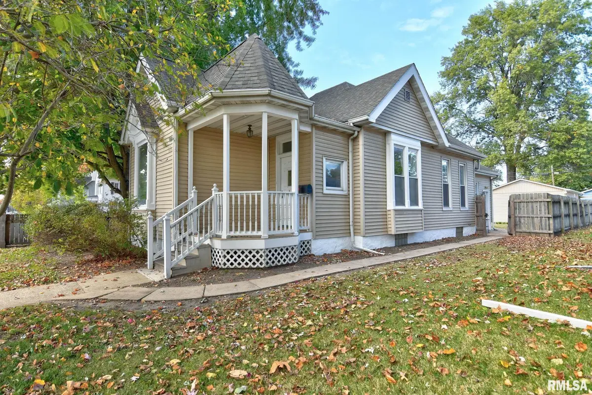 801 E Park Street, Taylorville, IL 62568 - #1