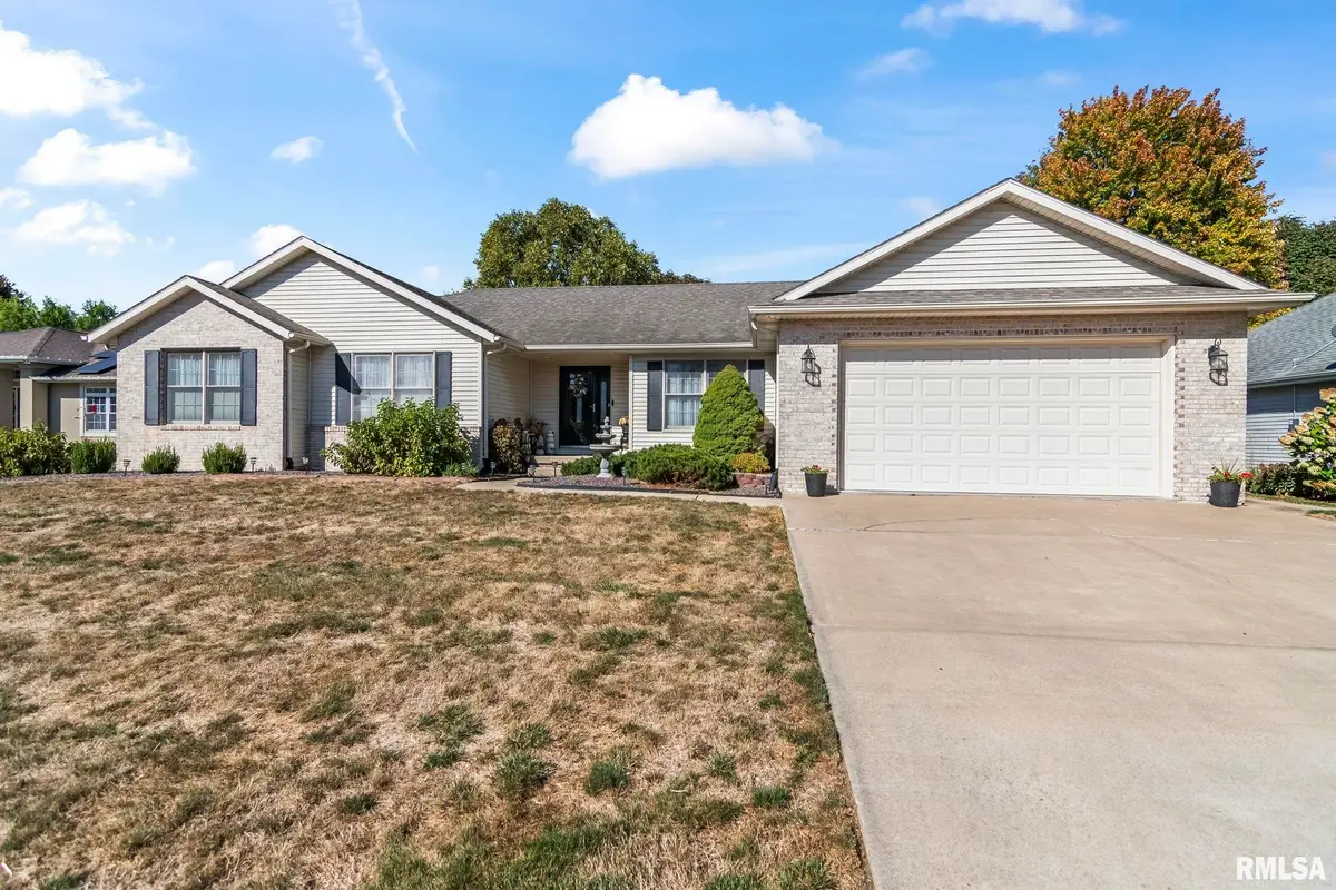 355 Turtle Dove Drive, Sherman, IL 62684 - #1