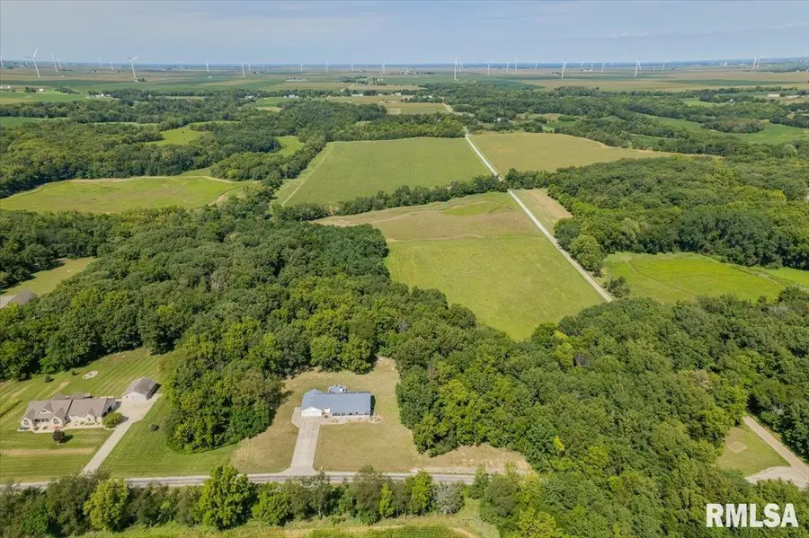 5897 Country Meadow Lane, Clinton, IL 61727 - Image #2