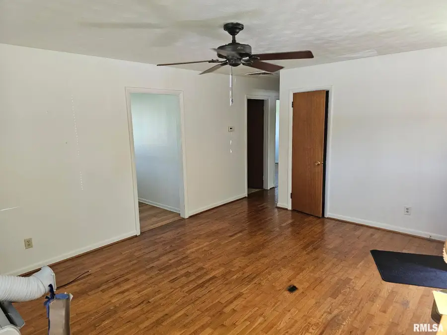 105-109 N Sunny Slope Street, West Frankfort, IL 62896 - Image #2