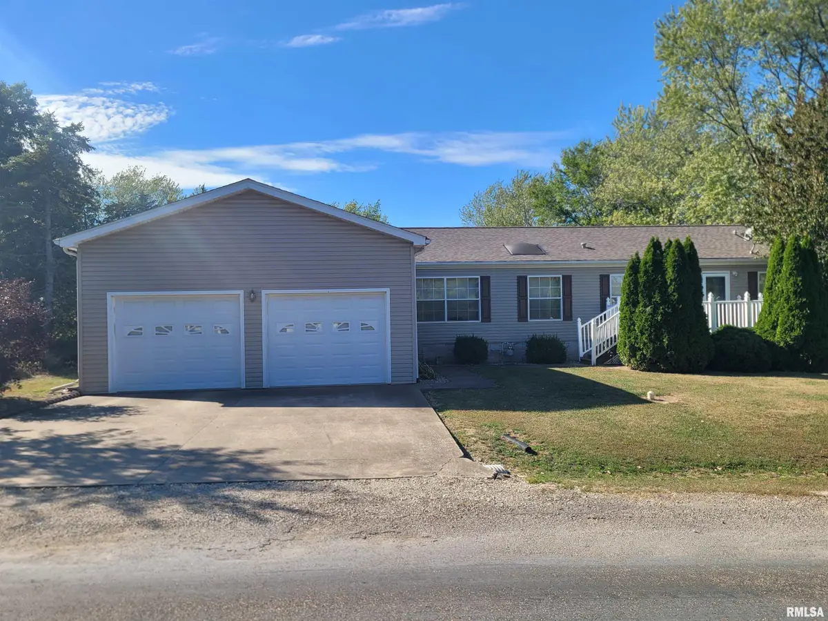 427 N Hun Street, Colchester, IL 62326 - Image #1