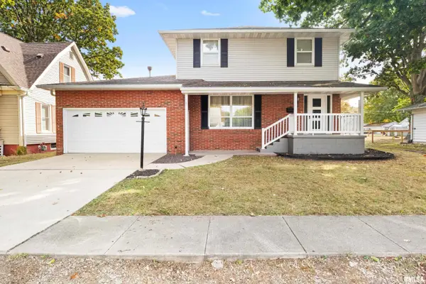 114 S Blair Street, Virden, IL 62690