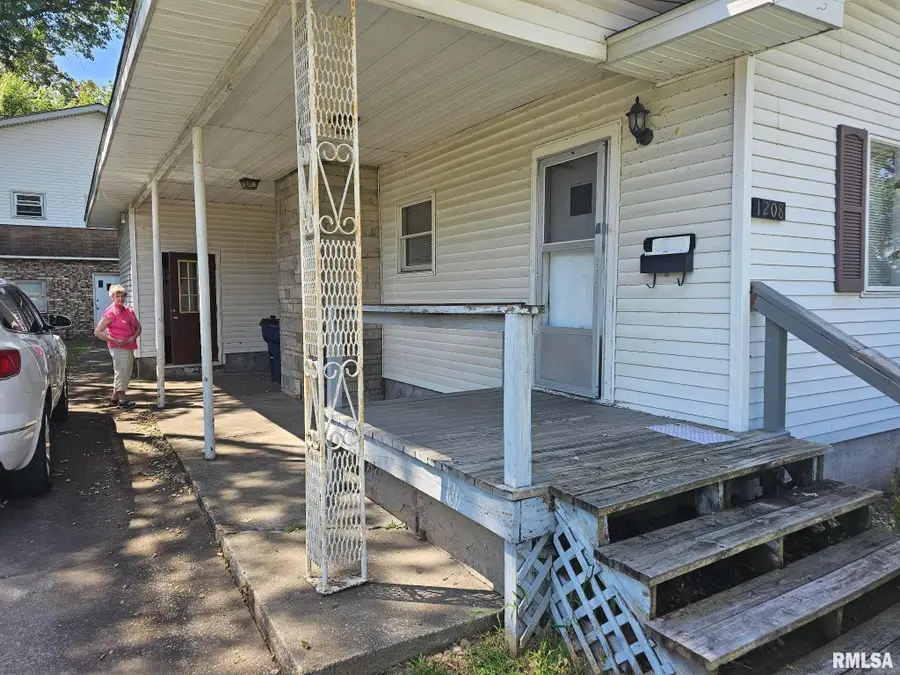 1208-1210 E Main Street, West Frankfort, IL 62896 - Image #2