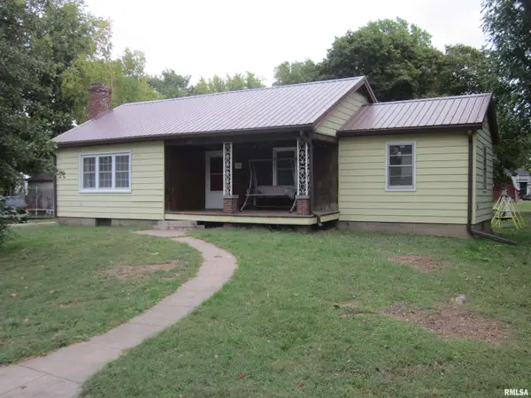 113 N 1st Street, Easton, IL 62633-0000