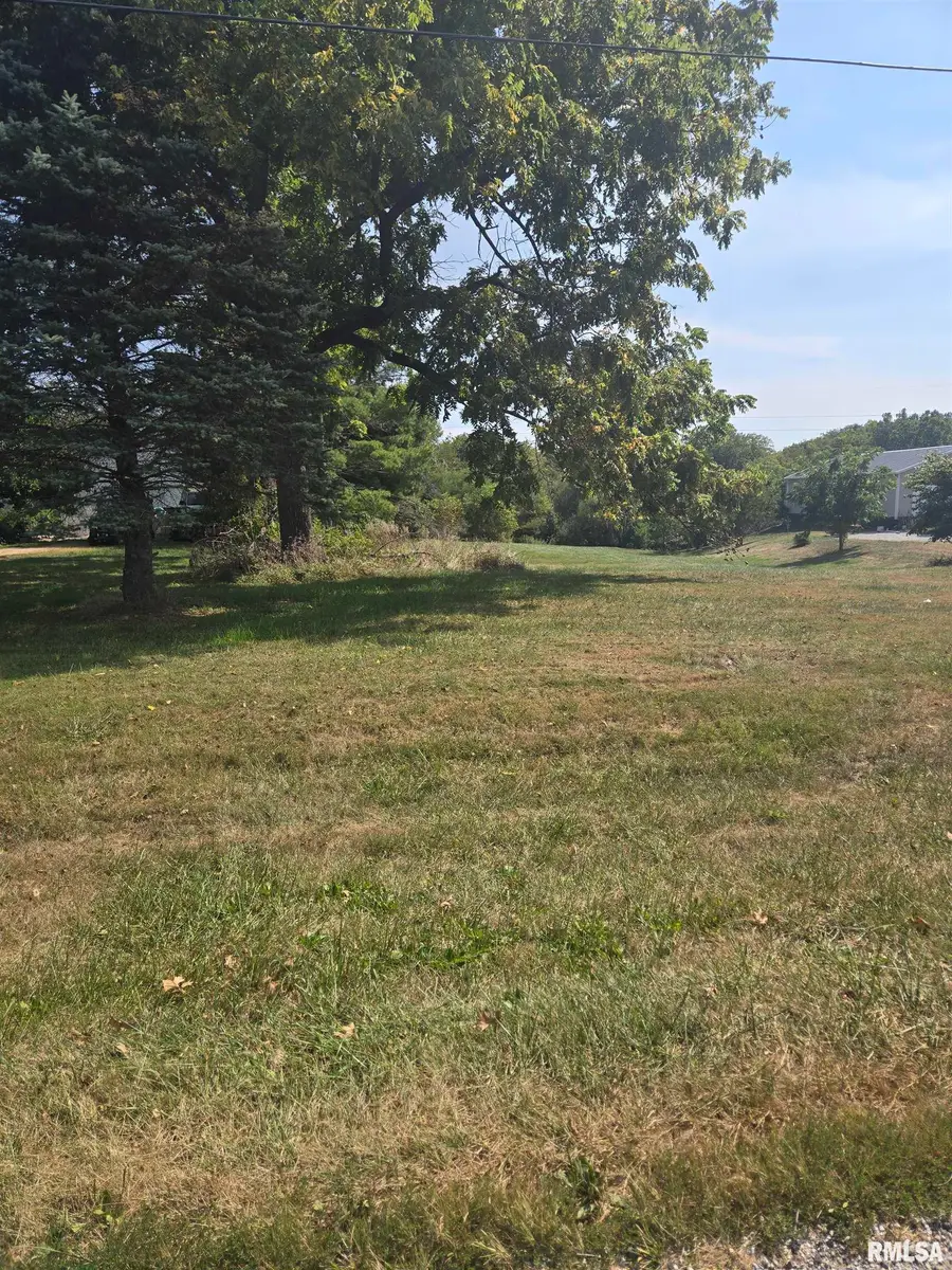 1038 N Koke Mill Road, Springfield, IL 62711 - Image #3