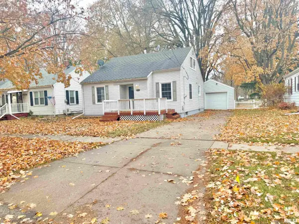 1460 Beecher Street, Galesburg, IL 61401