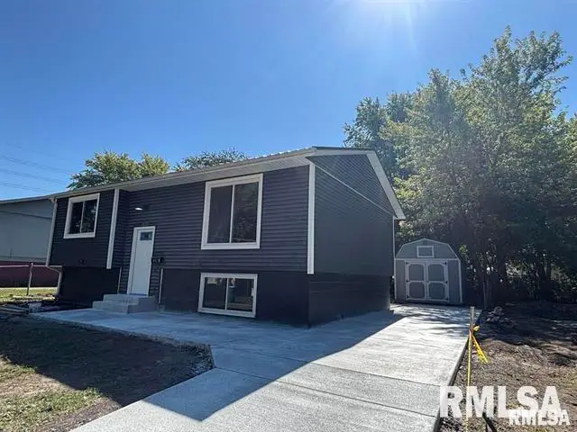 2620 Griffiths Avenue, Springfield, IL 62702 - Image #1