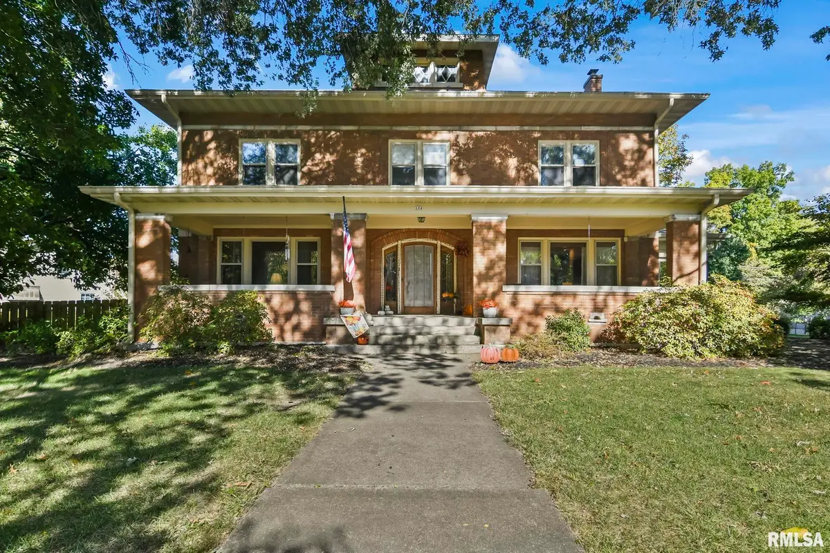 104 Tremont Street, Lincoln, IL 62656 - Image #1