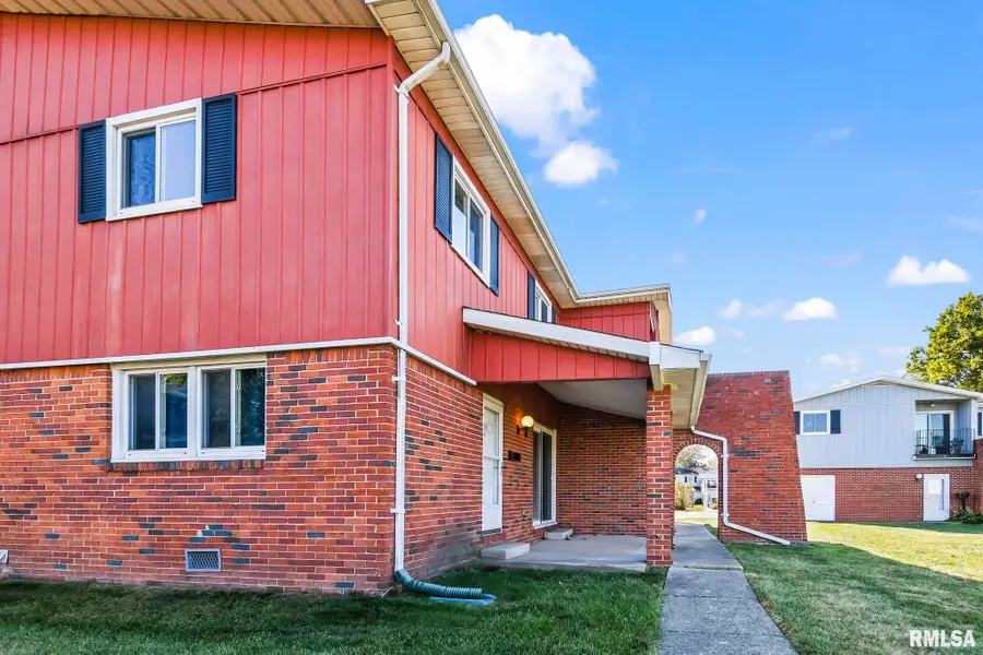 313 S Durkin Drive, Springfield, IL 62704 - Image #3