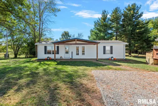 8080 Breezy Meadows Drive, Riverton, IL 62561