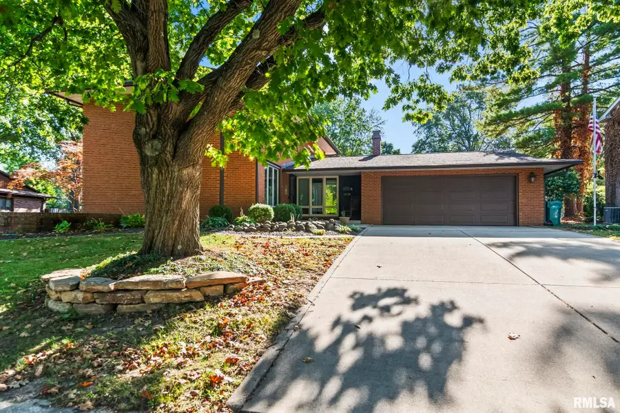 2316 S Willemore Avenue, Springfield, IL 62704 - Image #2