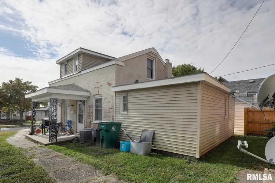1023-1025 Ohio Street, Quincy, IL 62301 - Image #2