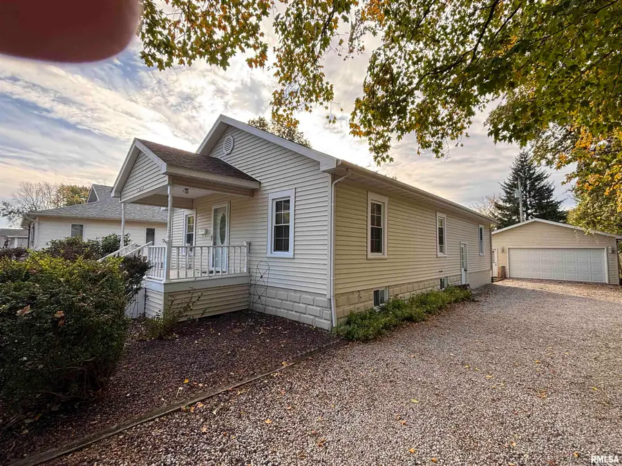 1310 W Franklin Street, Taylorville, IL 62568 - Image #2