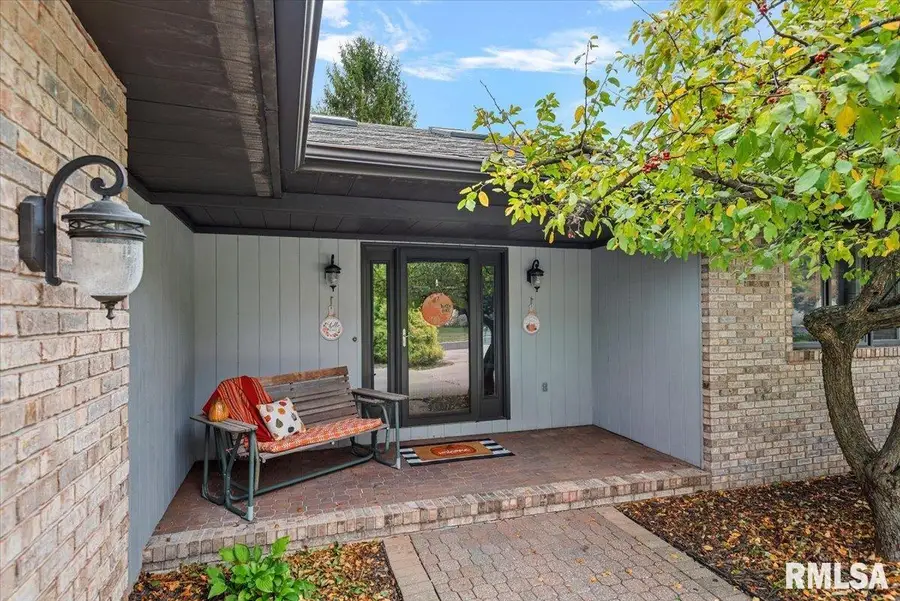 1828 Windycrest Drive, Springfield, IL 62704 - Image #2