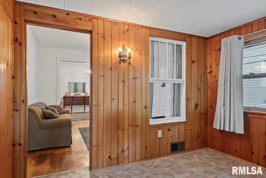 121 City Place, Jacksonville, IL 62650 - Image #3