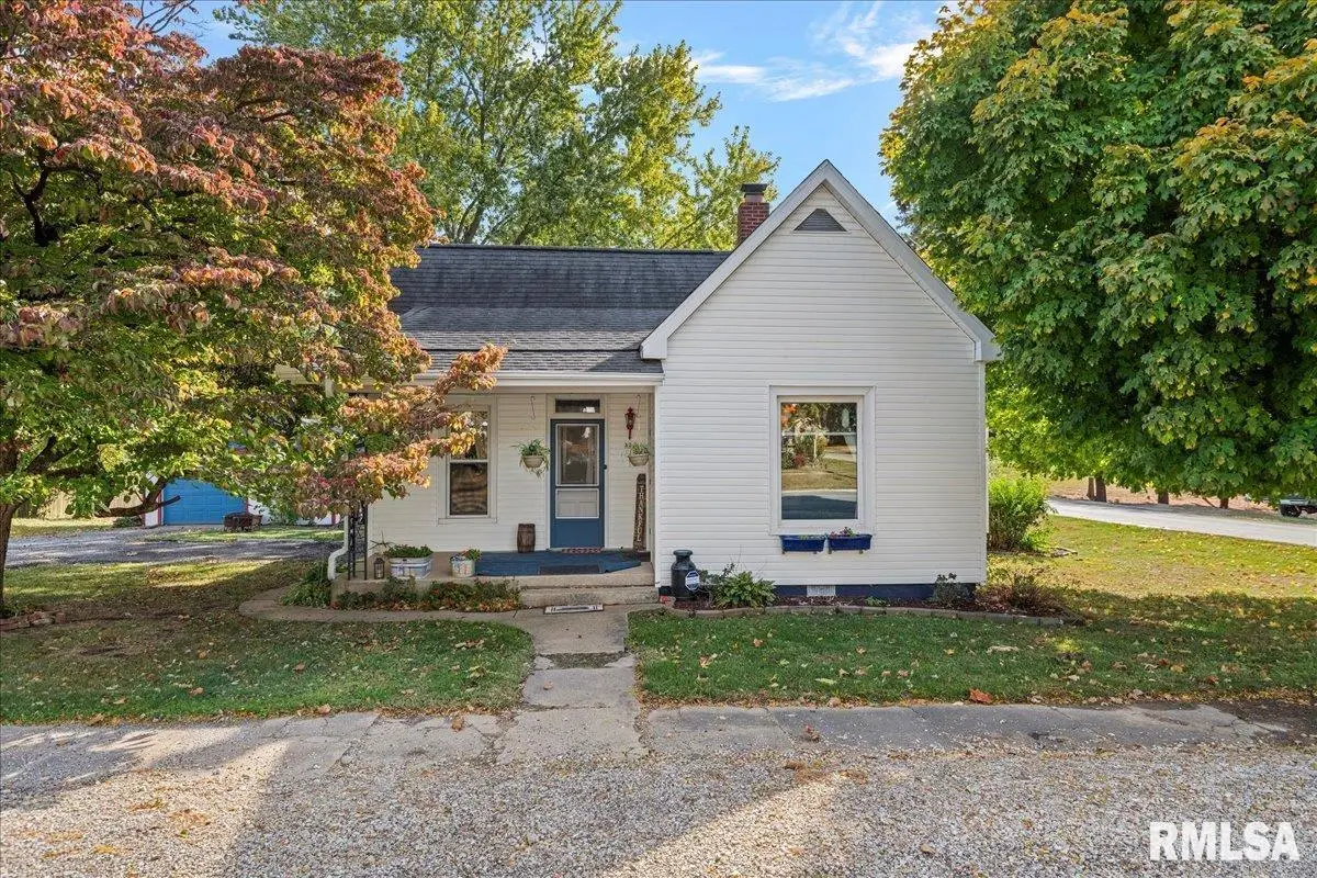 820 W Washington Street, Ashland, IL 62612 - #1