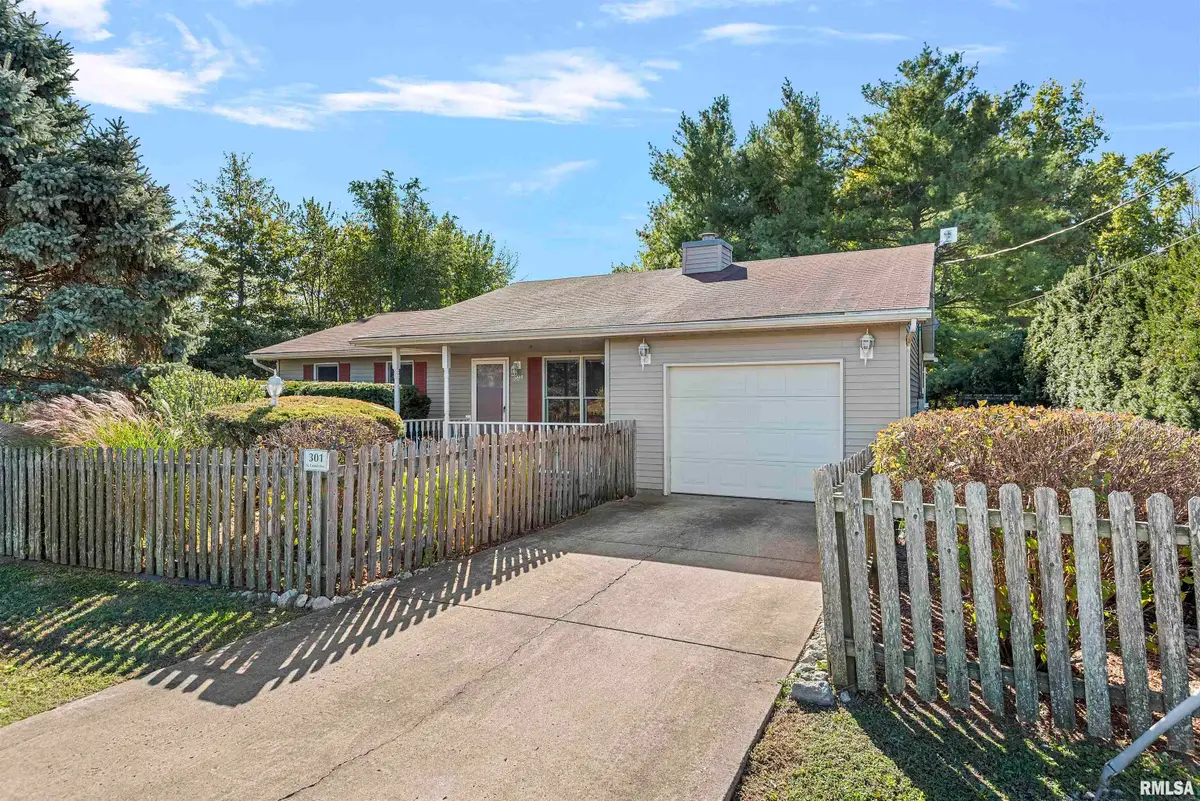 301 N Grand Avenue, Auburn, IL 62615 - #1