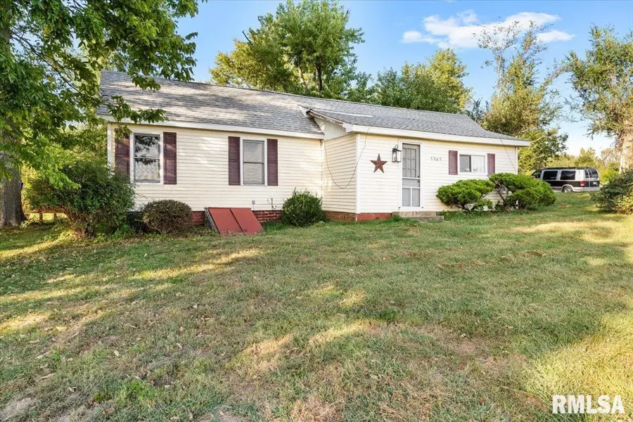 5765 Mansion Road, Chatham, IL 62629 - Image #3