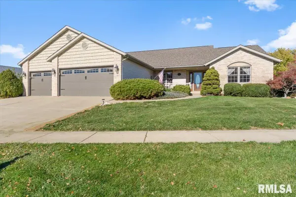 63 Cougar Court, Chatham, IL 62629