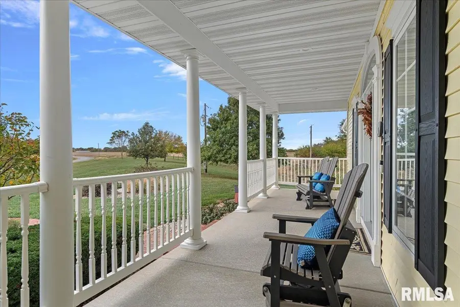 28360 Quarton Road, Palmyra, IL 62674 - Image #3