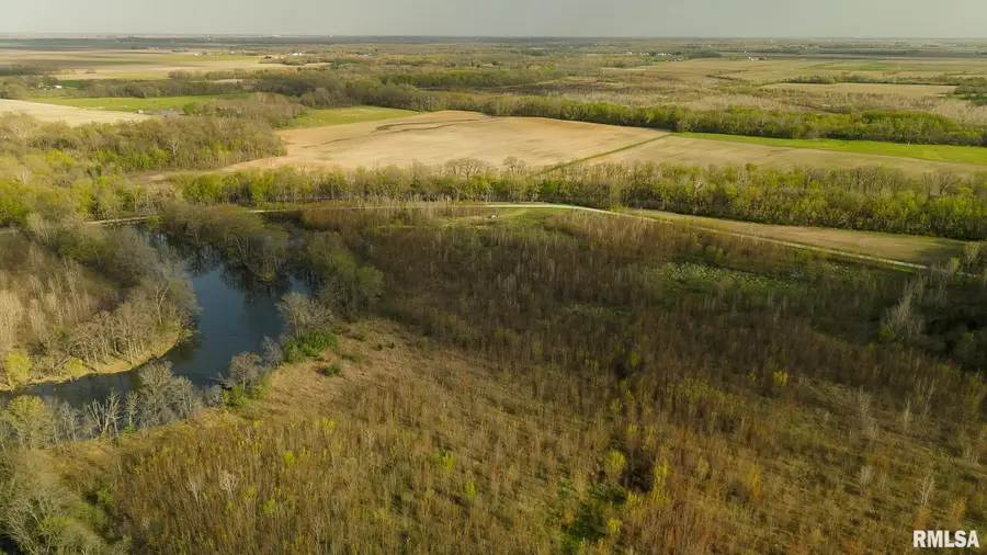 E 2080 N Road Road, Edinburg, IL 62531 - Image #3