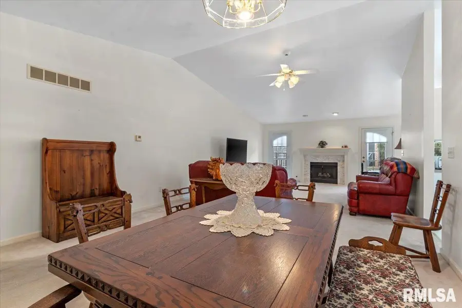 5002 Eagle Ridge, Springfield, IL 62711 - Image #2