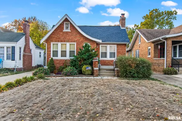 1929 S Walnut Street, Springfield, IL 62704