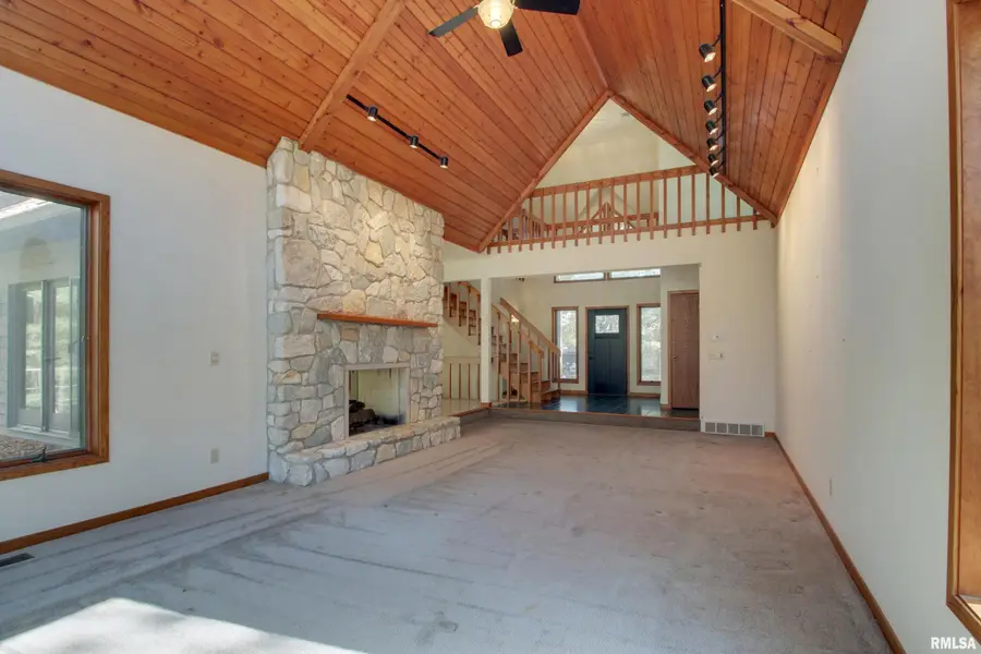 2103 Cedarwood Street, Quincy, IL 62305 - Image #3