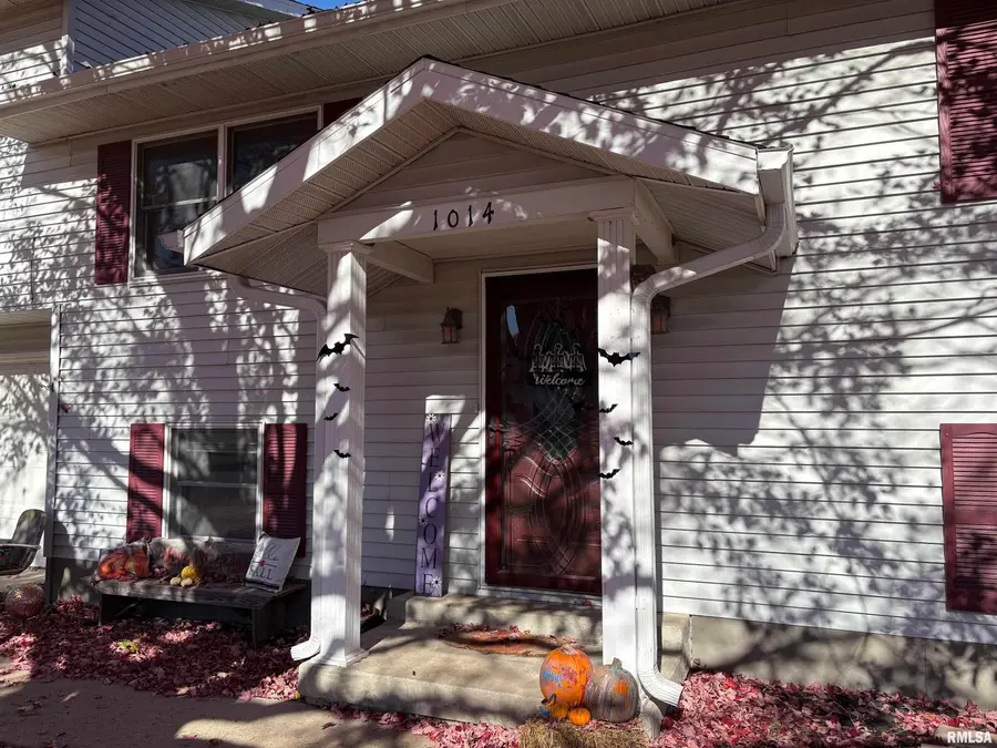 1014 Pioneer Drive, Jacksonville, IL 62650 - Image #2