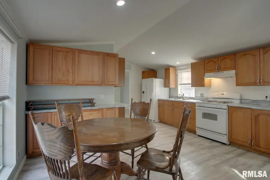 1512 Dewees Avenue, Quincy, IL 62305 - Image #2